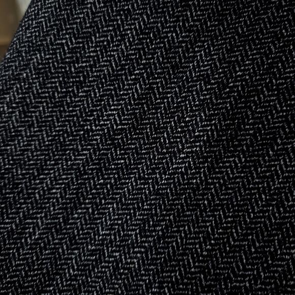 Express Skirt Womens Size 6 Short Mini Black Chevron Classic Preppy Neutral - Picture 6 of 13